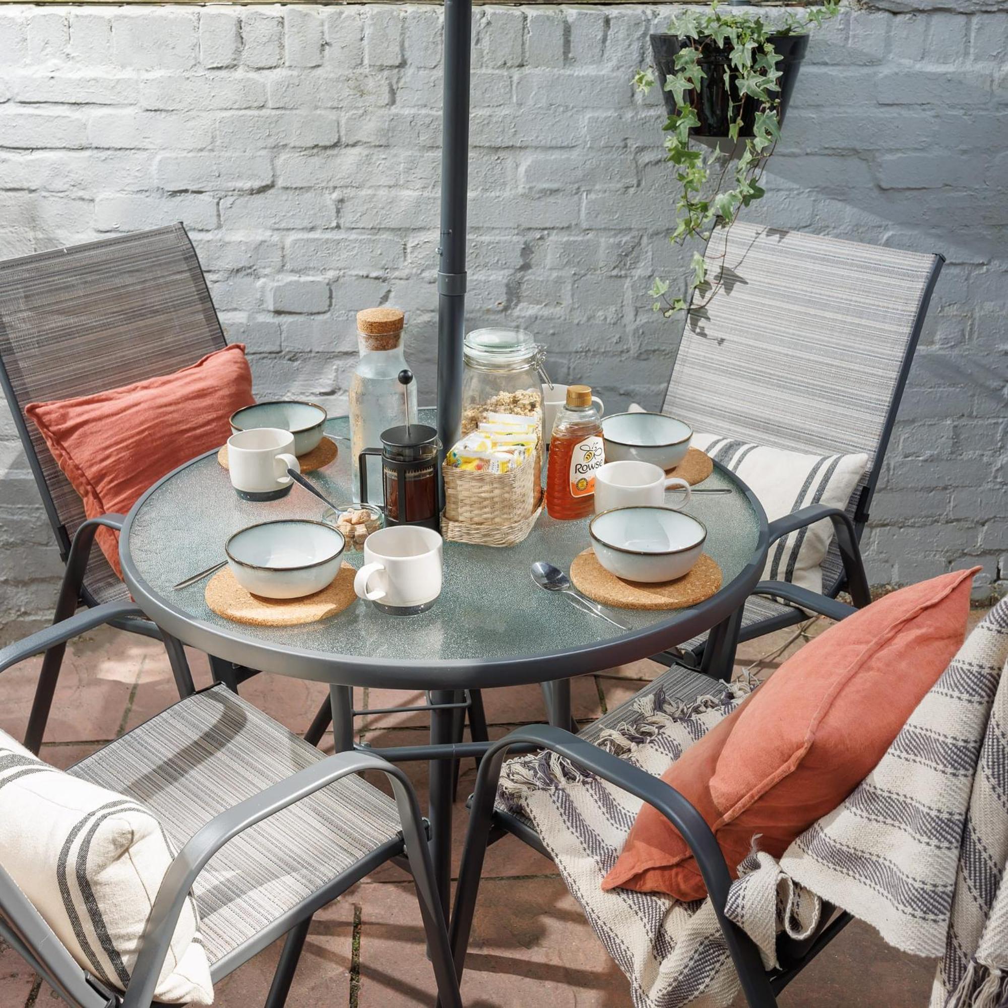 New Luxury For 2024 - House - Sleeps 10 - Access To Town - Close To The Barbican - Pets Welcome - Parking Available - By Luxe Living By Sophia Hébergement de vacances