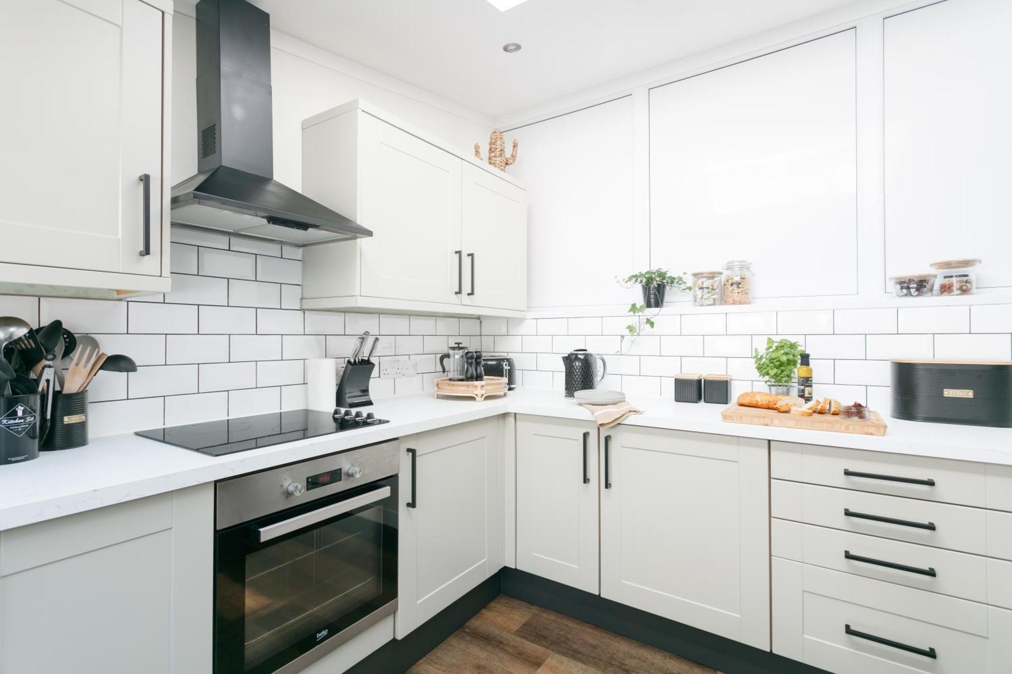 New Luxury For 2024 - House - Sleeps 10 - Access To Town - Close To The Barbican - Pets Welcome - Parking Available - By Luxe Living By Sophia Hébergement de vacances