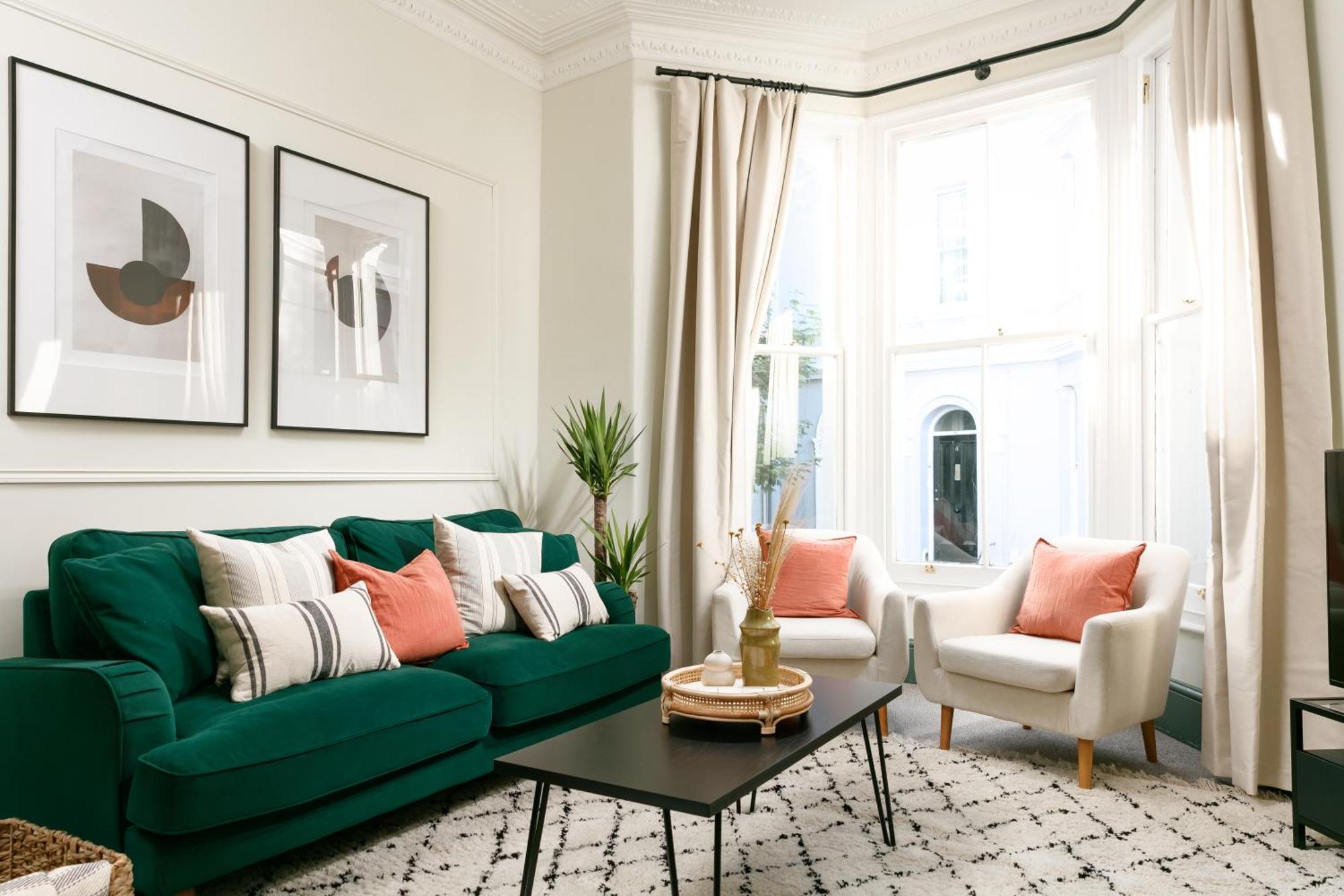 Hébergement de vacances New Luxury For 2024 - House - Sleeps 10 - Access To Town - Close To The Barbican - Pets Welcome - Parking Available - By Luxe Living By Sophia *